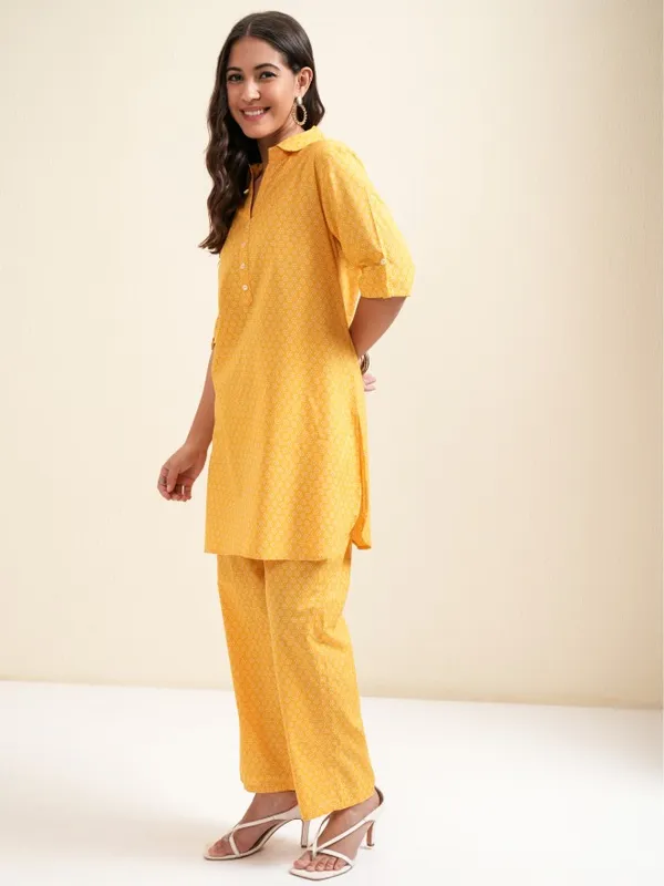 Vishudh Women Mustard Tunic With Palazzos Co-Ords