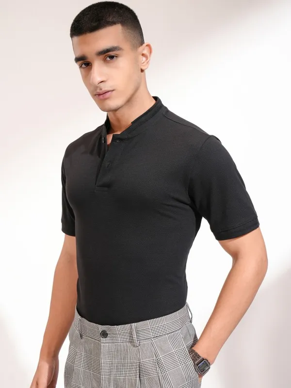 Highlander Men Black Self Design Henley Neck Slim Fit T-Shirt