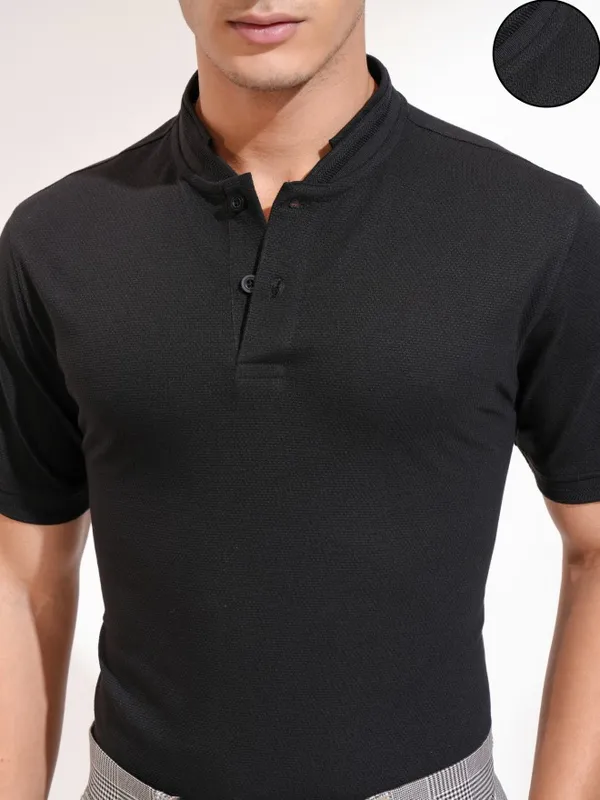 Highlander Men Black Self Design Henley Neck Slim Fit T-Shirt