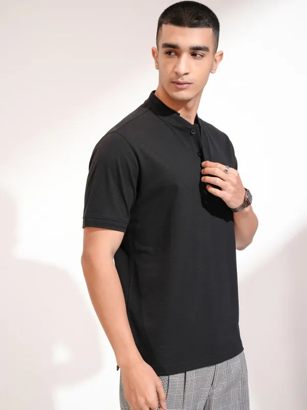 Highlander Men Black Self Design Henley Neck Slim Fit T-Shirt