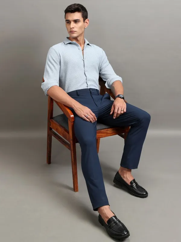Highlander Men Blue Textured Regular Fit Casual Shirt