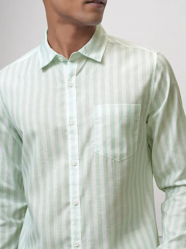 Locomotive Men Green Striped Regular Fit Casual Shirt