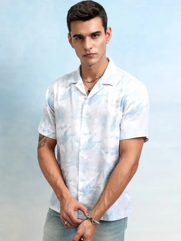 Highlander Men Blue Printed Relaxed Fit Casual Shirt