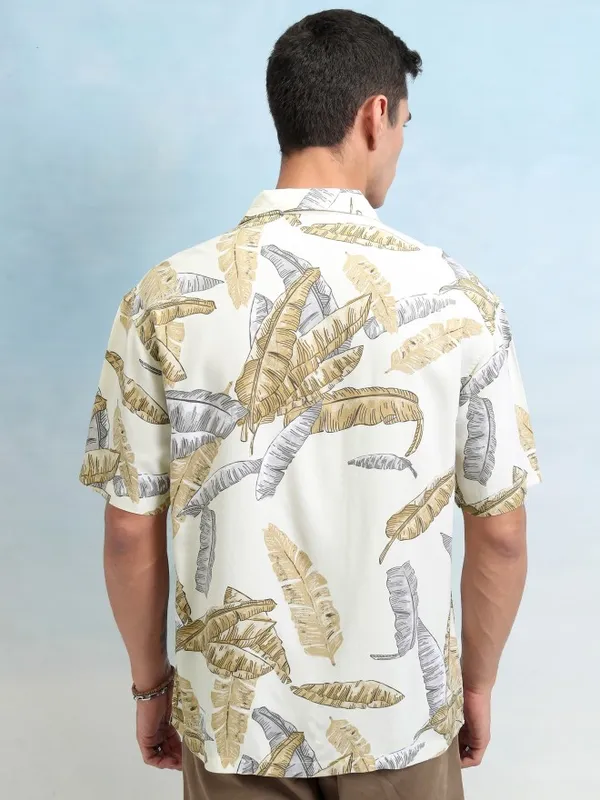 Highlander Men Mustard Printed Oversized Fit Casual Shirt