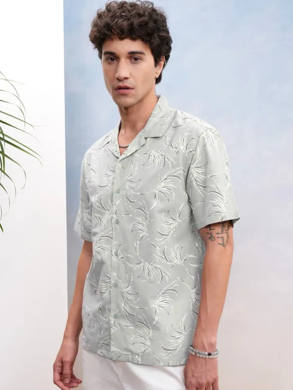 Highlander Men Green Printed Relaxed Fit Casual Shirt
