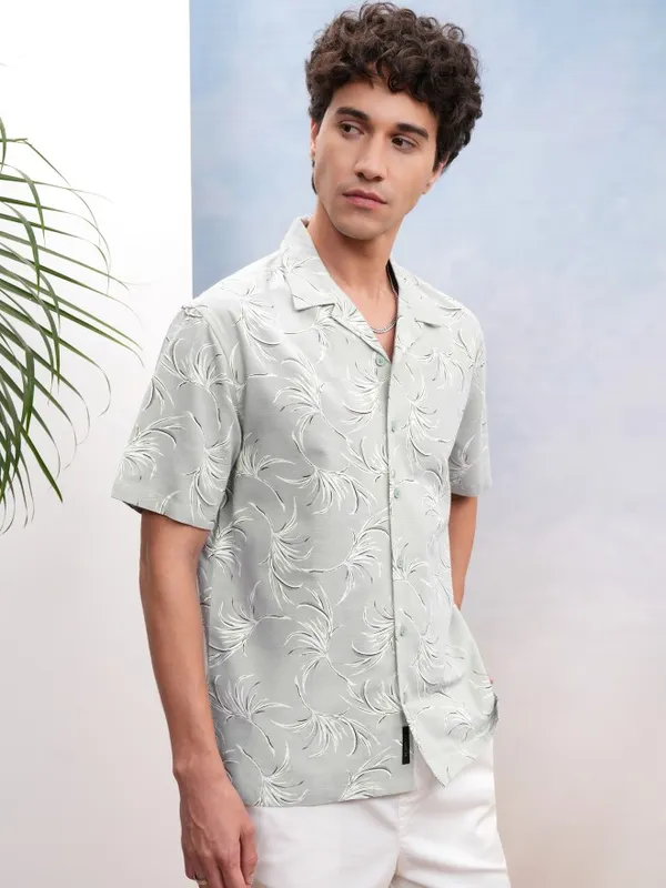 Highlander Men Green Printed Relaxed Fit Casual Shirt