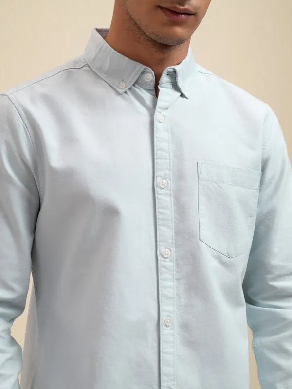Highlander Men Blue Solid Regular Fit Casual Shirt