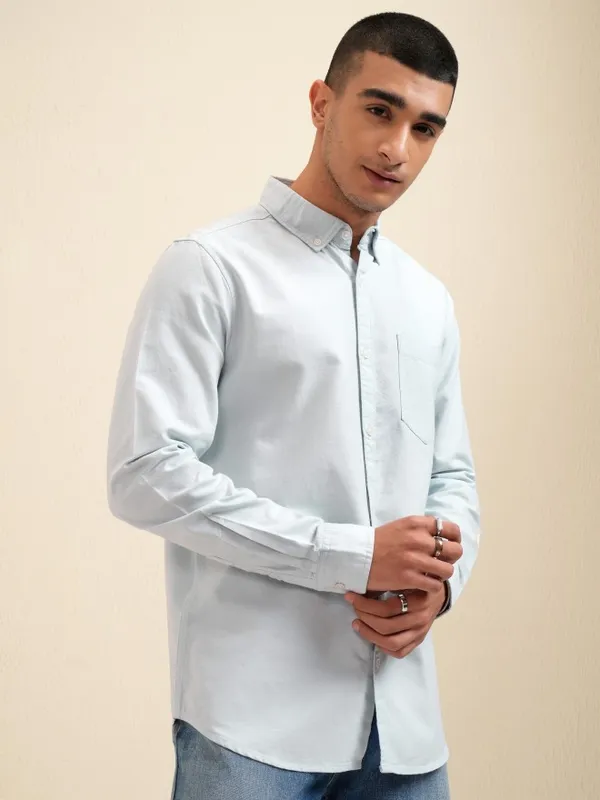 Highlander Men Blue Solid Regular Fit Casual Shirt