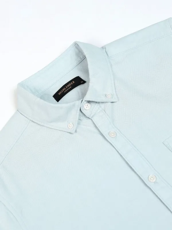 Highlander Men Blue Solid Regular Fit Casual Shirt