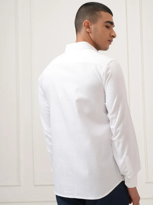 Highlander Men White Striped Slim Fit Casual Shirt