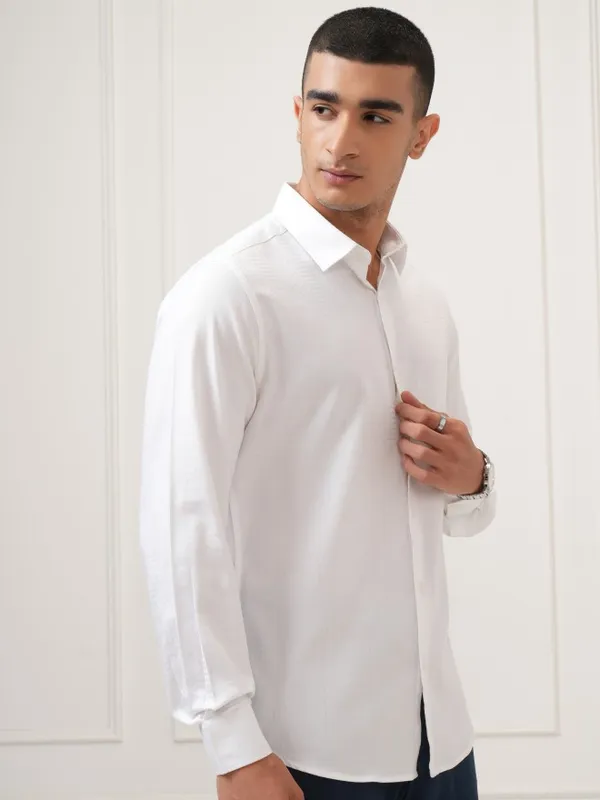 Highlander Men White Striped Slim Fit Casual Shirt