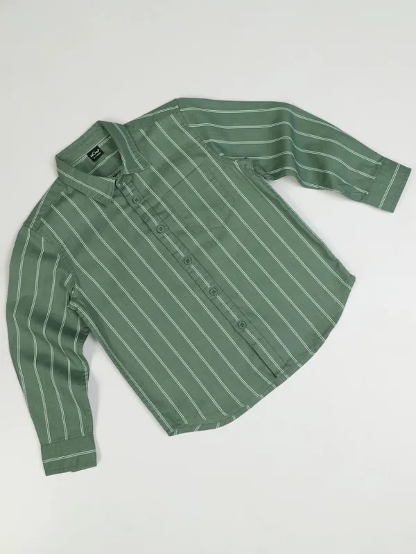 Hoop Boys Green Striped Slim Fit Casual Shirt