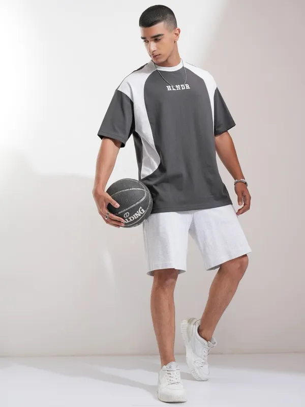 Highlander Men Grey Printed Oversized Fit T-Shirt