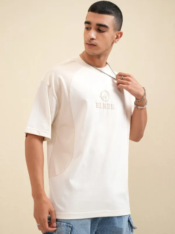 Highlander Men Off White Printed Round Neck Oversized Fit T-Shirt