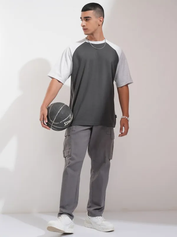 Men Colourblocked Oversized Fit T-Shirt
