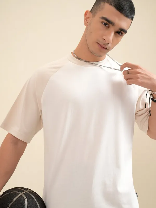 Highlander Men Off White Printed Round Neck Oversized Fit T-Shirt