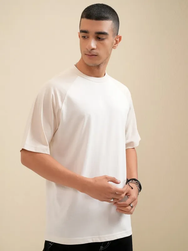 Highlander Men Off White Printed Round Neck Oversized Fit T-Shirt