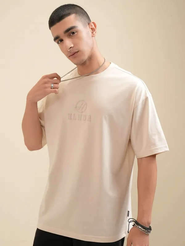 Highlander Men Cream Printed Round Neck Oversized Fit T-Shirt