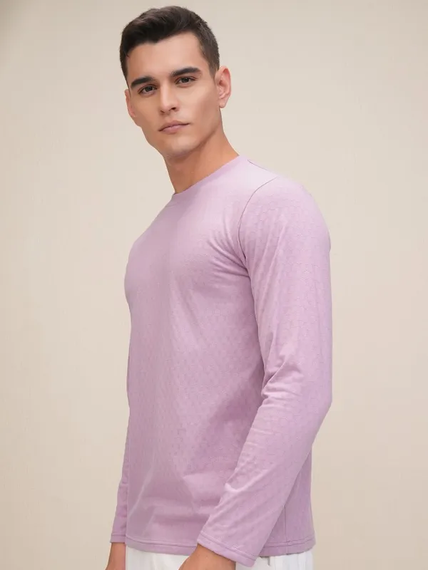 Highlander Men Mauve Self Design Relaxed Fit T-Shirt