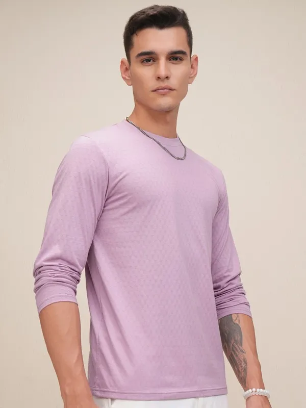 Highlander Men Mauve Self Design Relaxed Fit T-Shirt