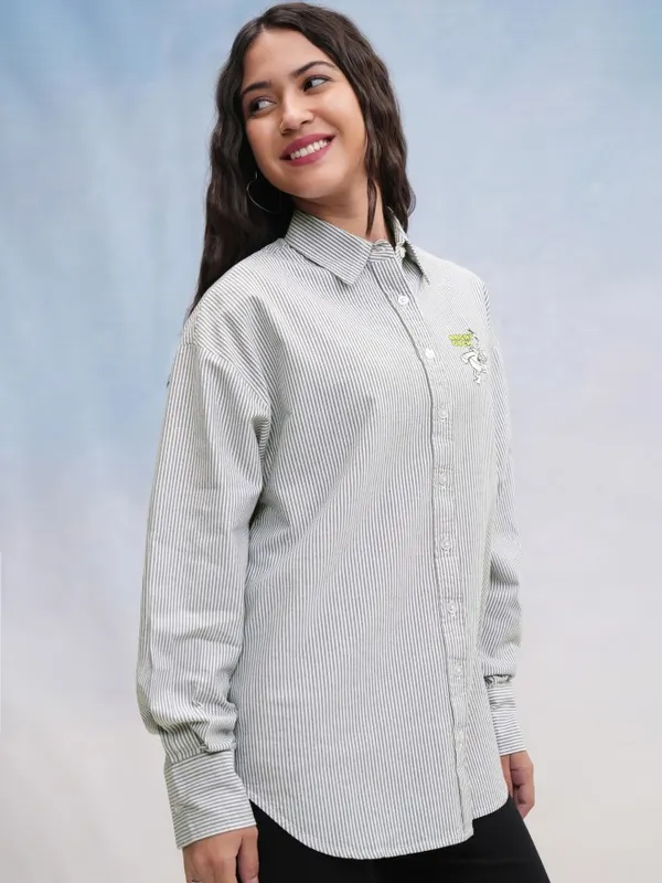 Donald Duck Women Printed Oversized Fit Casual Shirt