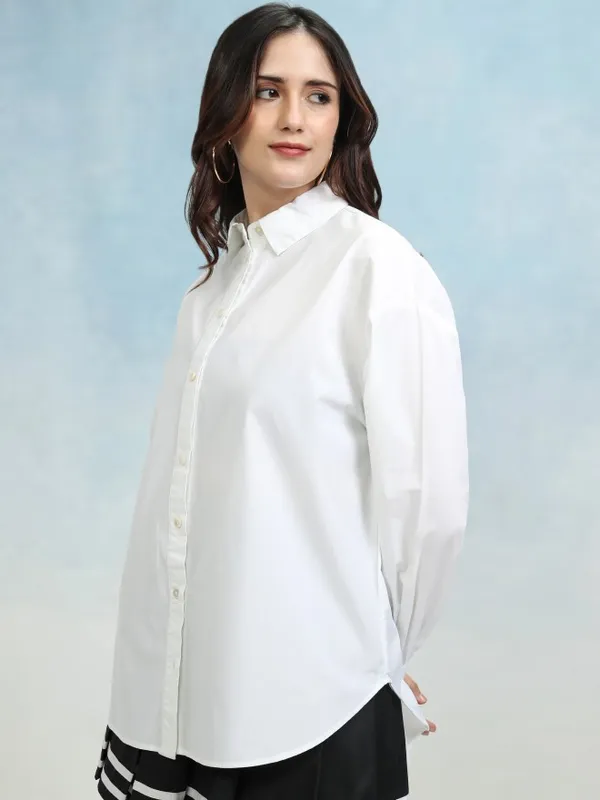 Tokyo Talkies Women Off White Solid Regular Fit Casual Shirt