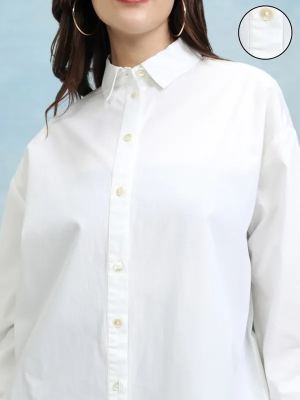 Tokyo Talkies Women Off White Solid Regular Fit Casual Shirt