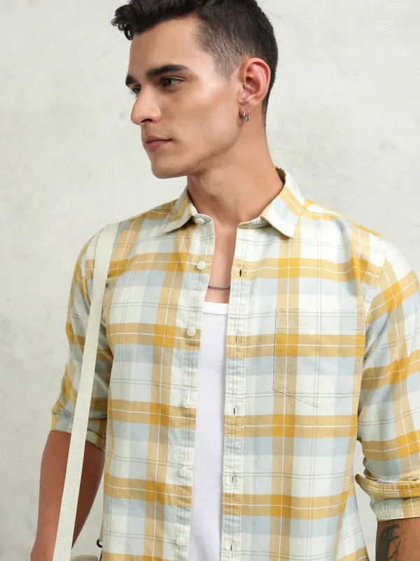 Highlander Men Mustard Checked Regular Fit Casual Shirt