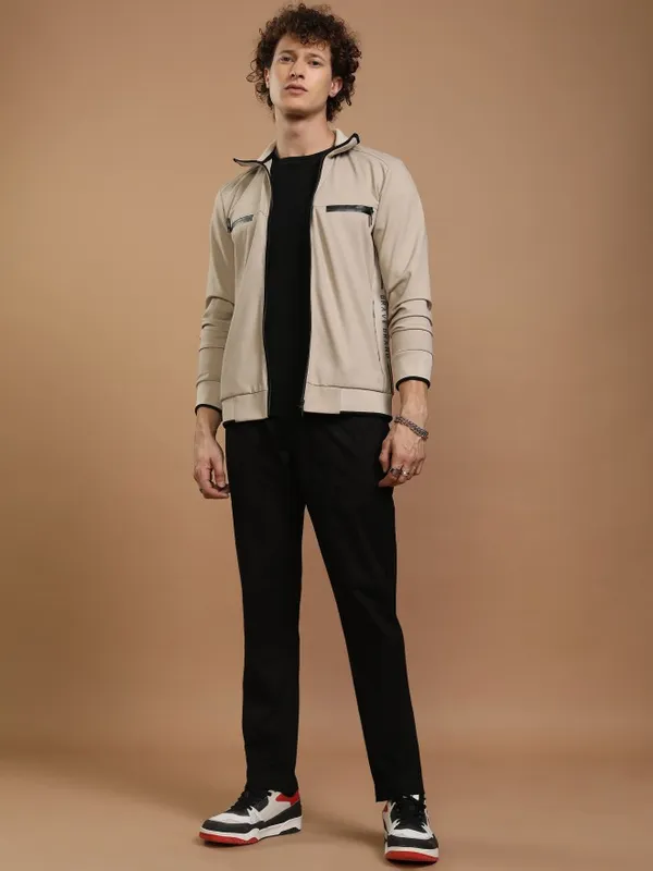 Highlander Men Black Relaxed Fit Solid Casual Trousers