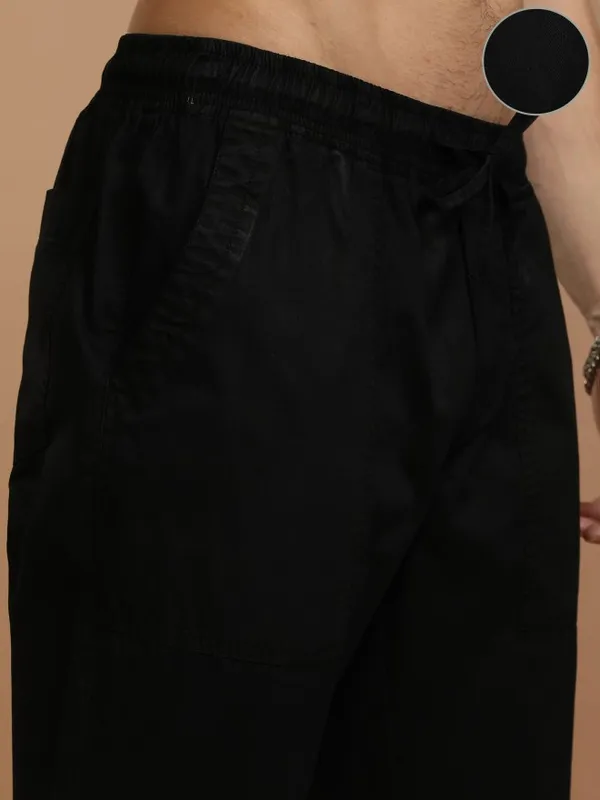 Highlander Men Black Relaxed Fit Solid Casual Trousers