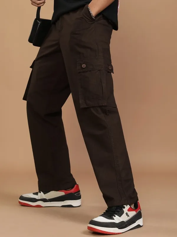 Highlander Men Brown Straight Fit Solid Cargos