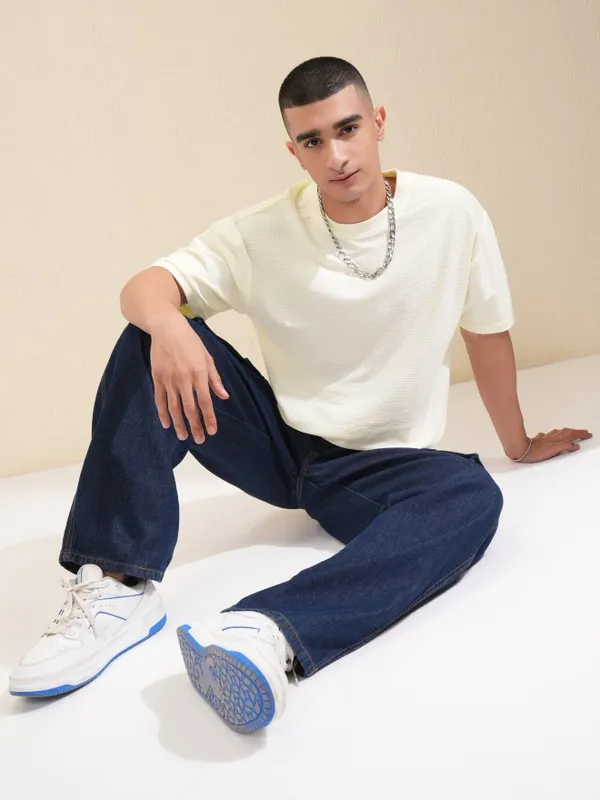 Highlander Men Off White Solid Round Neck Oversized Fit T-Shirt