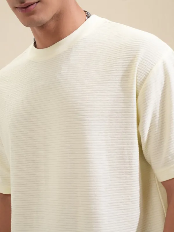 Highlander Men Off White Solid Round Neck Oversized Fit T-Shirt