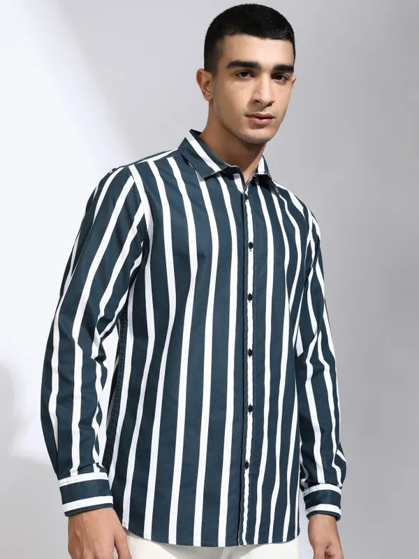 Highlander Men Teal Striped Regular Fit Casual Shirt