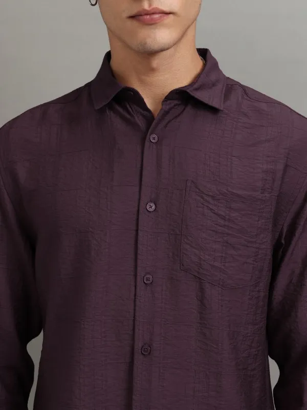 Highlander Men Purple Textured Relaxed Fit Casual Shirt