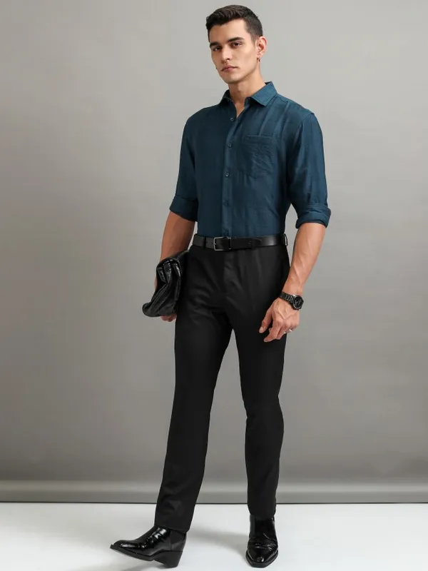 Highlander Men Teal Checked Relaxed Fit Casual Shirt