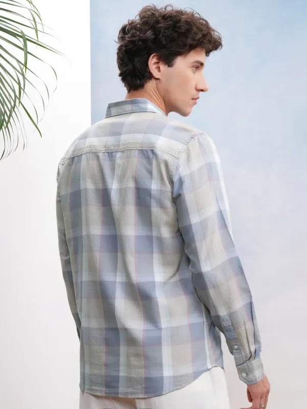 Highlander Men Blue Checked Regular Fit Casual Shirt