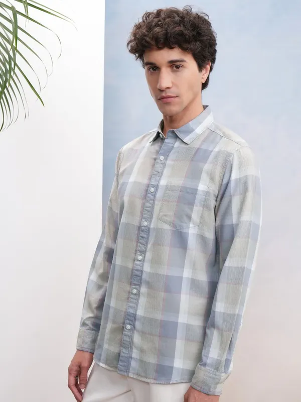 Highlander Men Blue Checked Regular Fit Casual Shirt