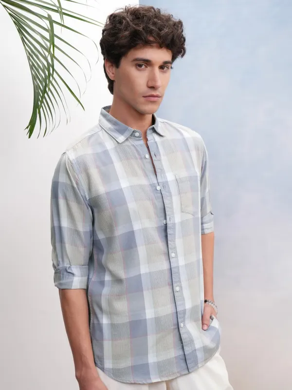 Highlander Men Blue Checked Regular Fit Casual Shirt