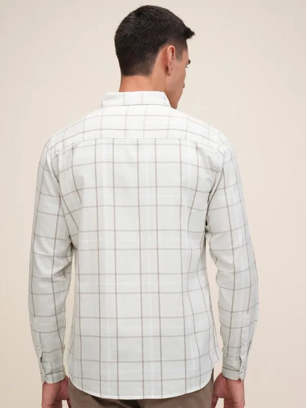 Highlander Men Off White Checked Regular Fit Casual Shirt