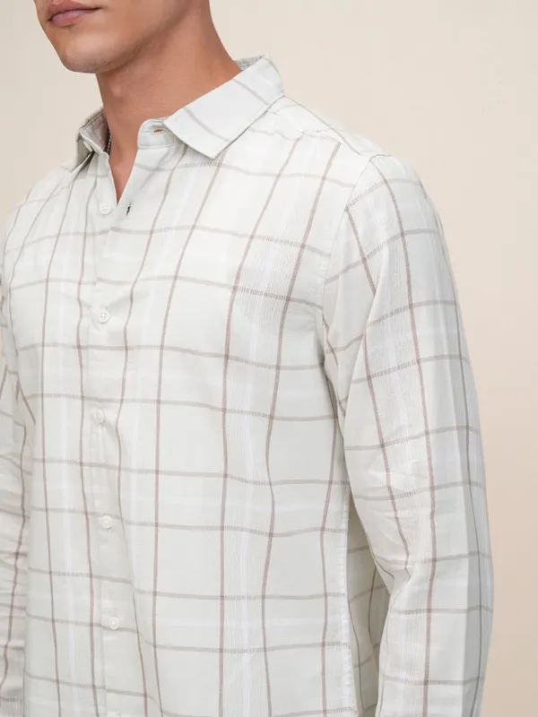 Highlander Men Off White Checked Regular Fit Casual Shirt