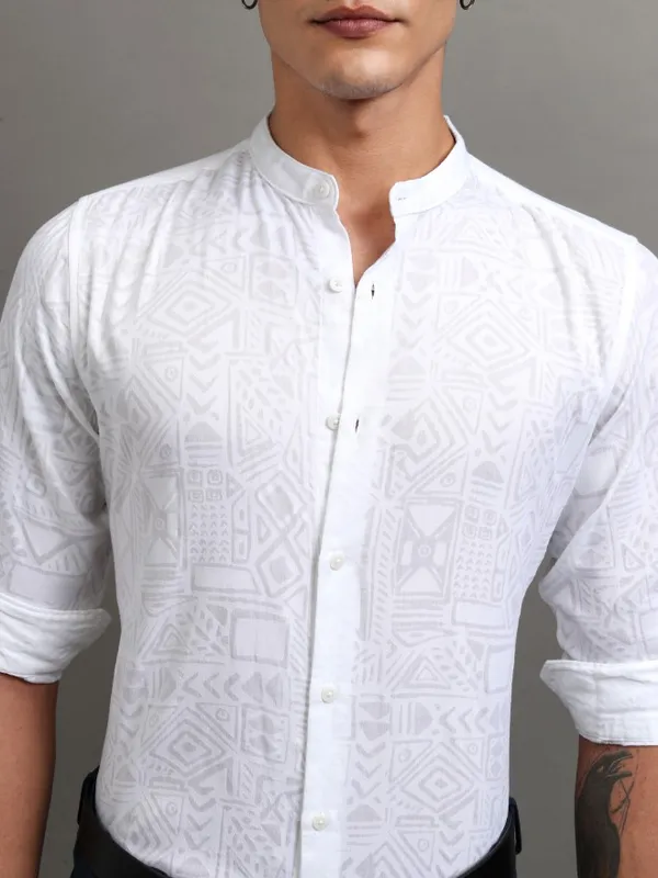 Highlander Men White Printed Regular Fit Casual Shirt
