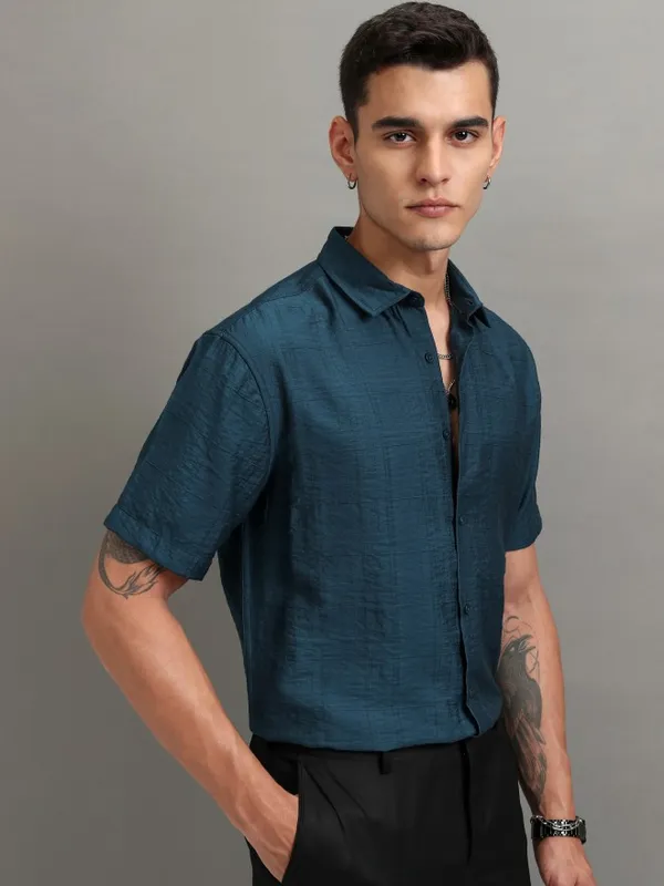 Highlander Men Teal Textured Relaxed Fit Casual Shirt
