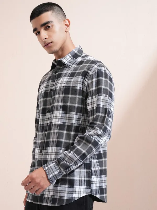 Highlander Men Black Checked Relaxed Fit Casual Shirt