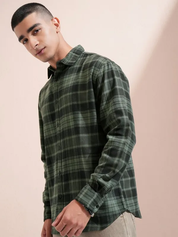 Highlander Men Green Checked Relaxed Fit Casual Shirt