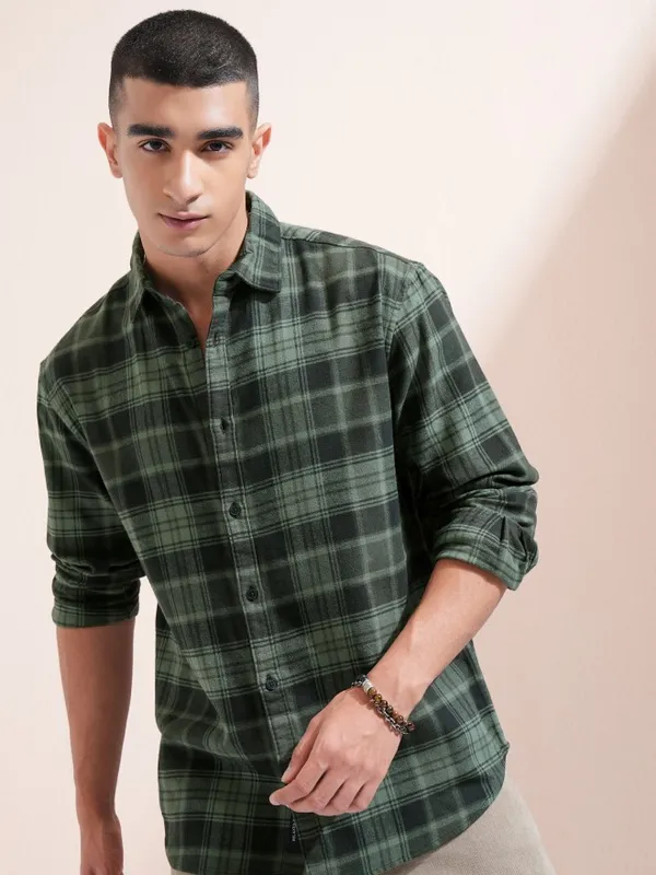Highlander Men Green Checked Relaxed Fit Casual Shirt