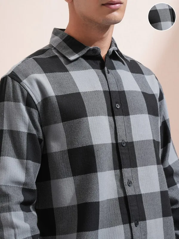 Highlander Men Grey Checked Relaxed Fit Casual Shirt