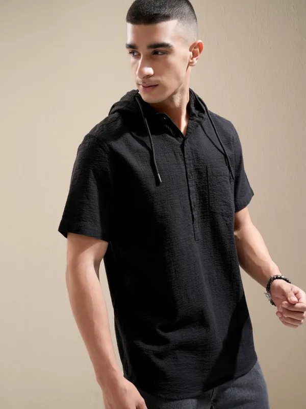 Highlander Men Black Textured Relaxed Fit Casual Shirt