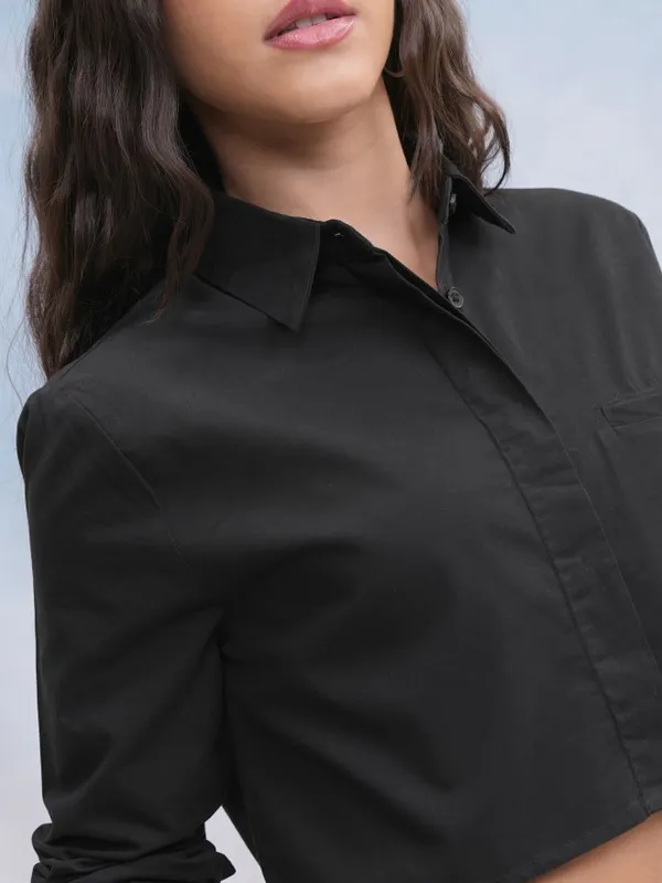 Tokyo Talkies Women Black Solid Casual Shirt