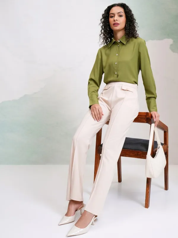 Tokyo Talkies Women Olive Solid Casual Shirt